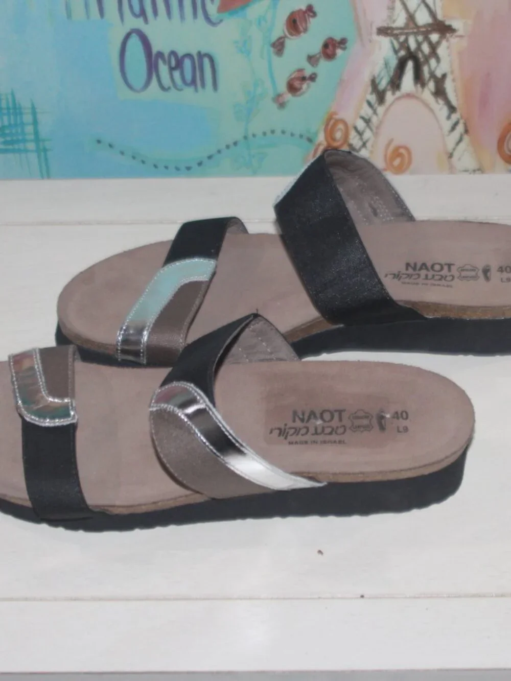 11a   LN LADIES NAOT SLIDE/SANDALS - BLACK AND SILVER SIZE 9